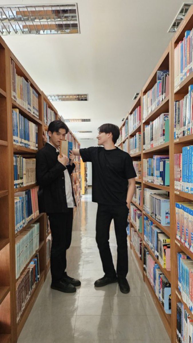 Nanorak's tweet photo. Ok so who should I bribe to get all those hsf unreleased/uncut/removed or whatever scenes GIMME ALLL https://t.co/ejZqLmIQkX