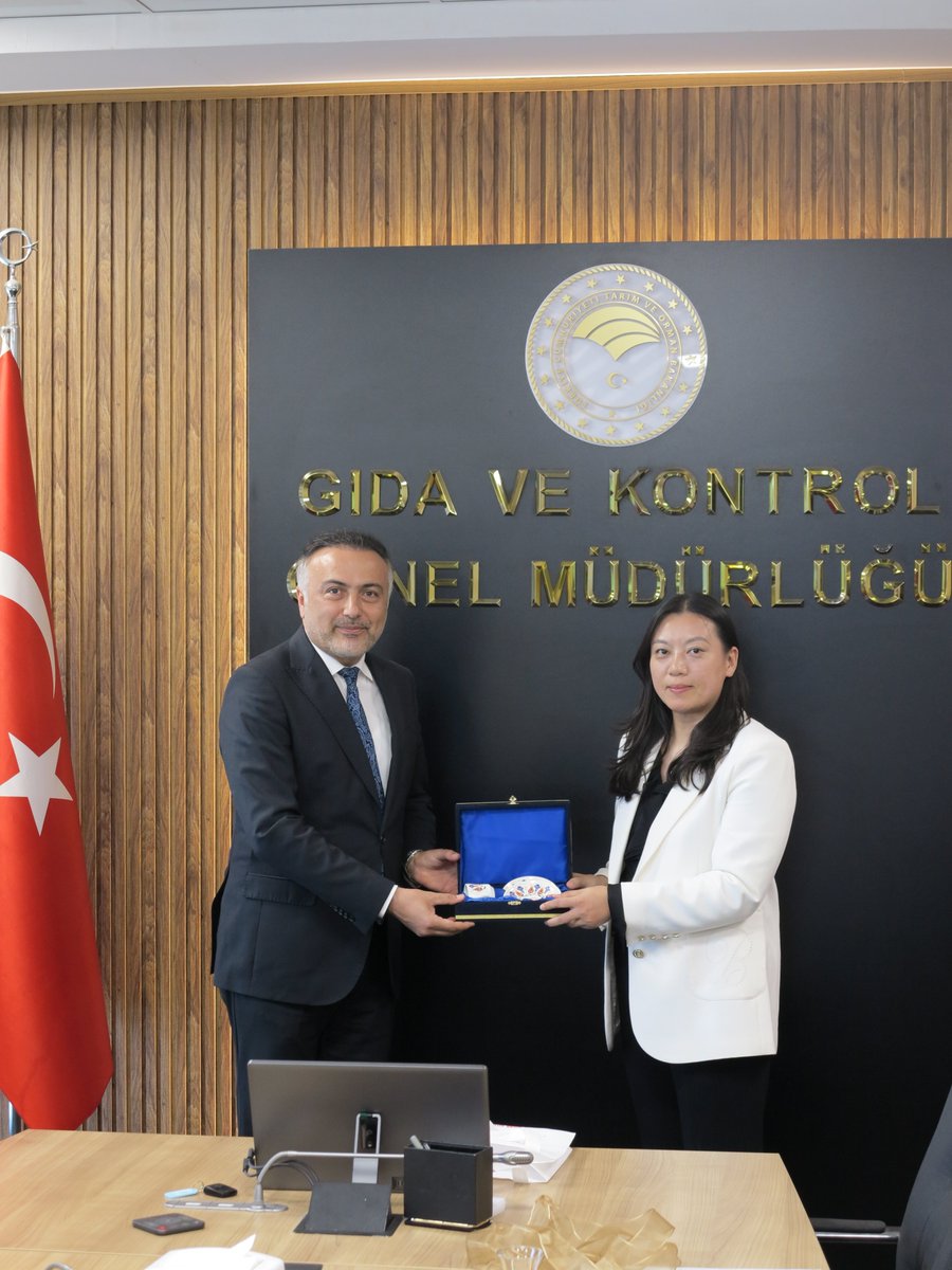 GidaveKontrolGM's tweet photo. 🇹🇷🤝🇨🇳 Kanatlı Eti İhracatına Yönelik Teknik İş Birliği

🐔 Çin heyetiyle kanatlı eti ve ürünleri ihracatına yönelik teknik görüşmeler gerçekleştirildi.

📌 Ziyarete ilişkin detaylar Bakanlığımızın web sayfasında: https://t.co/eXqcfHpHmc

@TCTarim @ibrahimyumakli