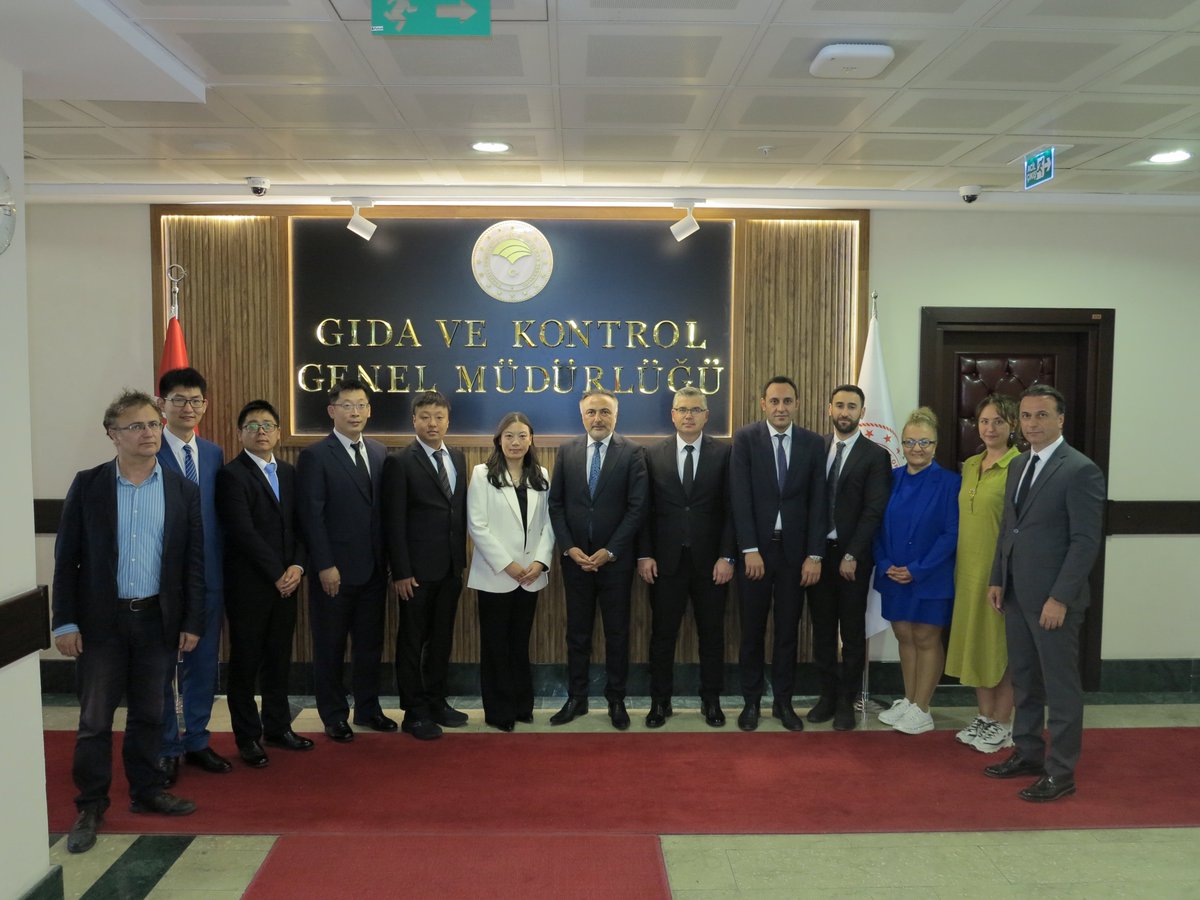 GidaveKontrolGM's tweet photo. 🇹🇷🤝🇨🇳 Kanatlı Eti İhracatına Yönelik Teknik İş Birliği

🐔 Çin heyetiyle kanatlı eti ve ürünleri ihracatına yönelik teknik görüşmeler gerçekleştirildi.

📌 Ziyarete ilişkin detaylar Bakanlığımızın web sayfasında: https://t.co/eXqcfHpHmc

@TCTarim @ibrahimyumakli