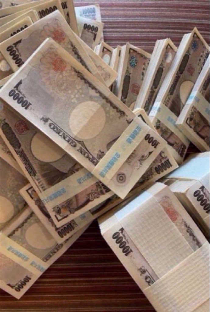 b18qto's tweet photo. もし今日、500万円もらえたら何に使う？🤔💴

① 借金を返す
② 投資する
③ 人生をもっと良くするために使う https://t.co/TD8269xOzw