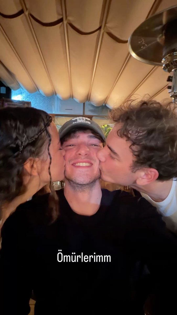 sudchavo's tweet photo. Dip not; o sette bir tek Ceren yok Kaan o buluşmaya gidiyorsa bir tek Ceren için gitmiyor sevdiği diğer özlediği arkadaşları ekip çalışanları olduğu için gidiyor https://t.co/Vlc6aQob1f