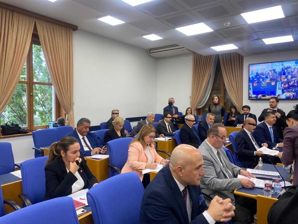fethigurer's tweet photo. TBMM Plan ve Bütçe Komisyonu’nda, Tasfiyesine Karar Verilen Bazı Yatırım Fonları Hakkında Kanun Teklifinin görüşmelerine saat 10.00 başladık.Görüşme değerlendirmeler devam ediyor. https://t.co/9h4IVquVLV
