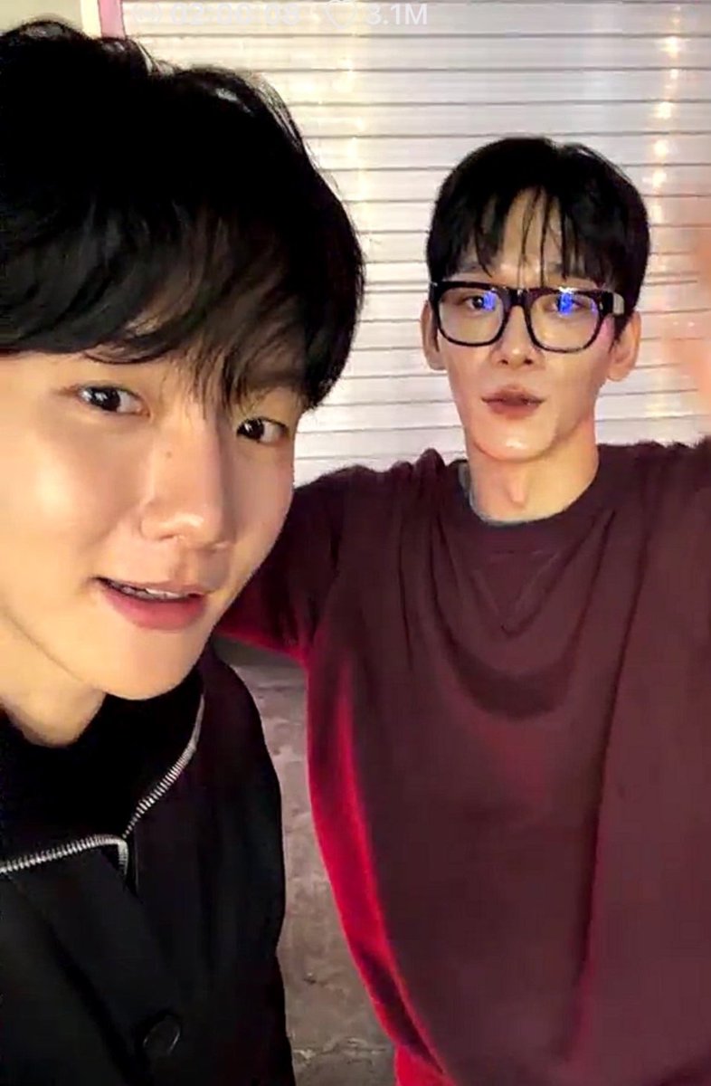 loveedbyB's tweet photo. MY BAEKCHEN!!!!!!!😭😭😭😭😭😭 https://t.co/96UPbz45uY