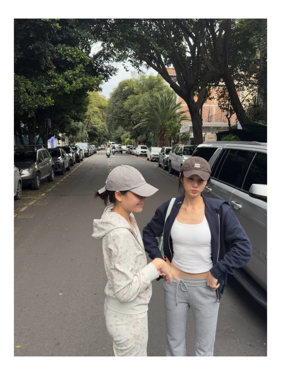 sonyaempirevn's tweet photo. |𝟏𝟒.𝟏𝟎.𝟐𝟎𝟐𝟔| 𝐔𝐩𝐝𝐚𝐭𝐞𝐬 𝐨𝐧 𝐈𝐆 𝐩𝐨𝐬𝐭𝐬 𝐫𝐞𝐥𝐚𝐭𝐞𝐝 𝐭𝐨 𝐒𝐨𝐧𝐲𝐚.
IG: t_milkky
🔗 https://t.co/5GbckrJ23y

#SonyaSaranphat
#ลูกหมีซอนญ่า #LMSY https://t.co/D6IgqywB4K