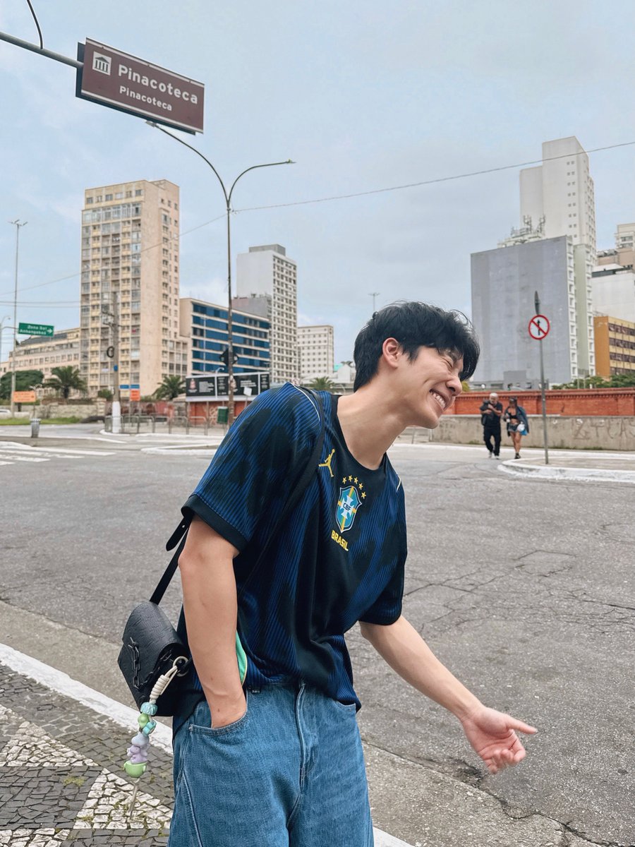 TheoryofYinWar's tweet photo. IG warwanarat

 จ๊ะทิงจา in brazil 🇧🇷🤙🏻

#หยิ่นวอร์ #warwanarat @warwanarat https://t.co/Fr5lQEQLvk