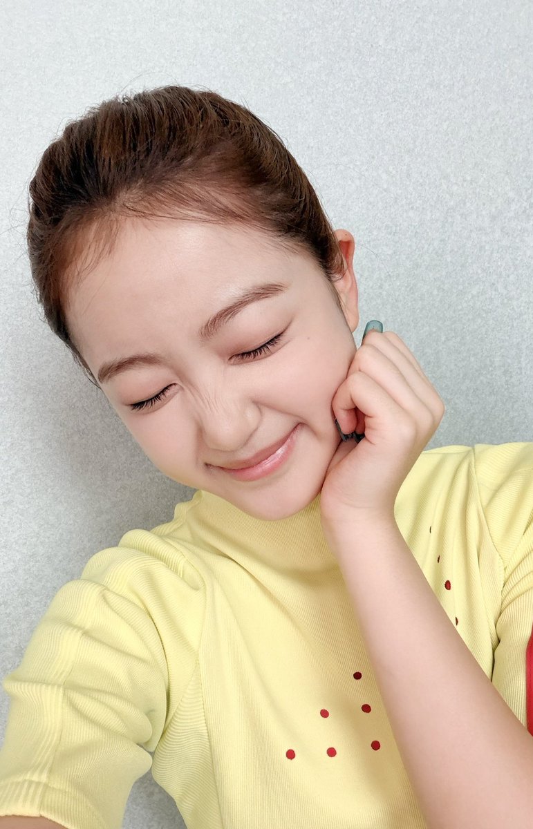A2OLITE_INTL's tweet photo. 📸 261014 AIJING Blooming Talk update 

#AIJING #A2OLITE @A2O_LITE https://t.co/oTzYzqi3Uv