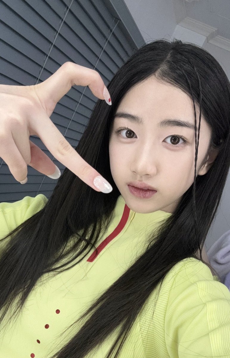 A2OLITE_INTL's tweet photo. 📸 261014 AYUNE Blooming Talk update 

#AYUNE #A2OLITE @A2O_LITE https://t.co/Yksq3pN9e7