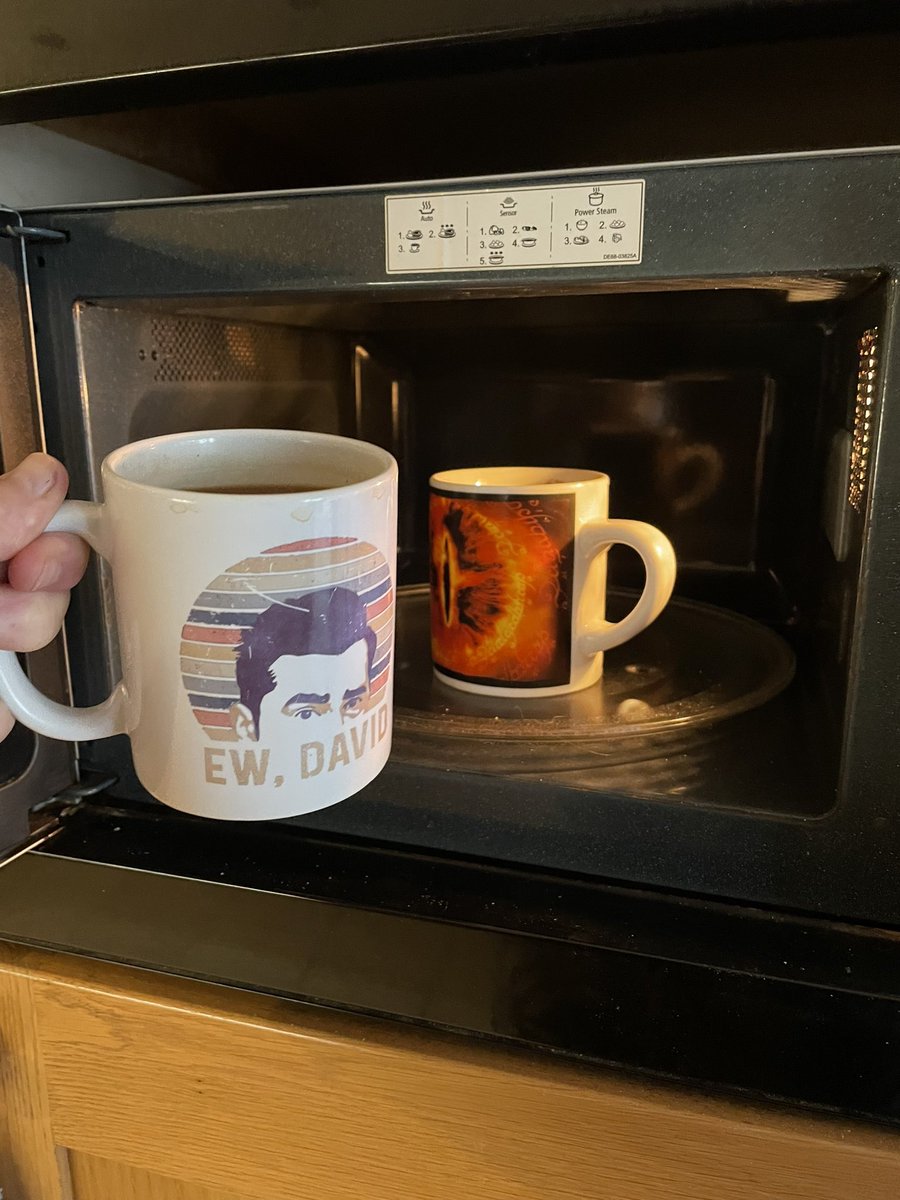 OEimhear's tweet photo. I was working so hard on my assignment for college that my coffee went cold. I opened the microwave to reheat it and lo and behold, didn’t I find my tea from last night. 🤦🏼‍♀️😂🤦🏼‍♀️🤣🤦🏼‍♀️ https://t.co/uY6qcjRxzM