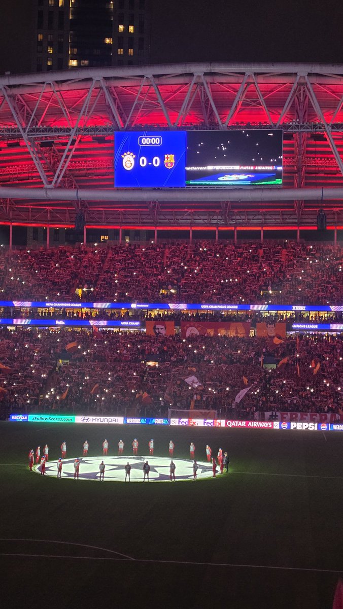 montegre_'s tweet photo. @FCBarcelona @fcbarcelona_tr @GalatasaraySK @ChampionsLeague #matchdaydump
#GSvBar https://t.co/7XgtFx4rYx