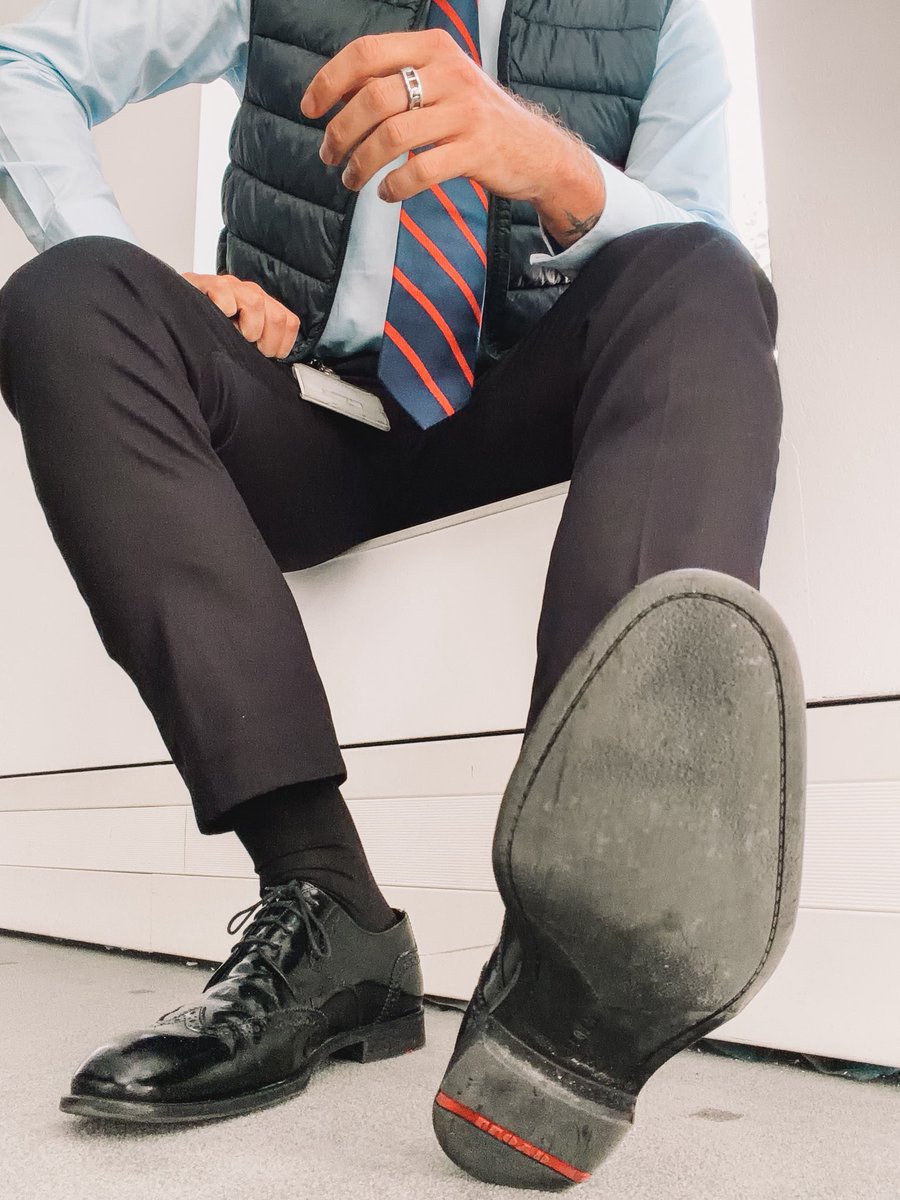 SneakerBoss7 tweet picture