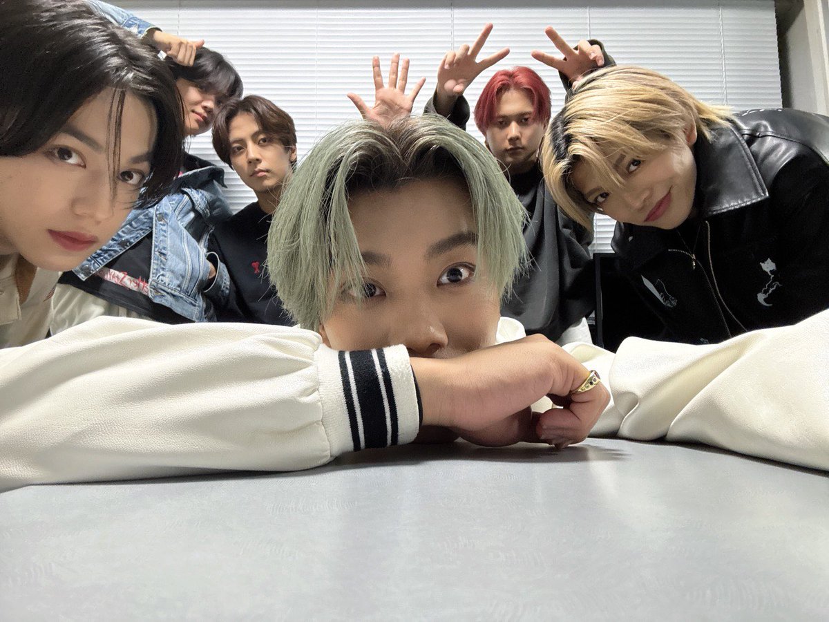 LIL_LEAGUE_'s tweet photo. 【#岩城星那🌹】

『LIL LEAGUE's place "ATELIER" 2026』
LIL LEAGUE OFFICIAL FANCLUB チケット追加販売が開始となりました！
https://t.co/PbMP7NCVE5

今着々と進めていますが、
最高のステージになりそうです。
是非皆さん！
お越しください🙇‍♂️🙇‍♂️

#LILLEAGUE
#LIL_ATELIER https://t.co/oIDp7oGntO