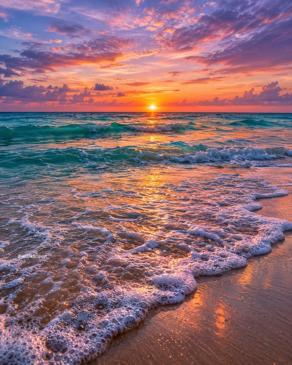 aestheticspost_'s tweet photo. Beach therapy. https://t.co/gGaMoOUsRQ