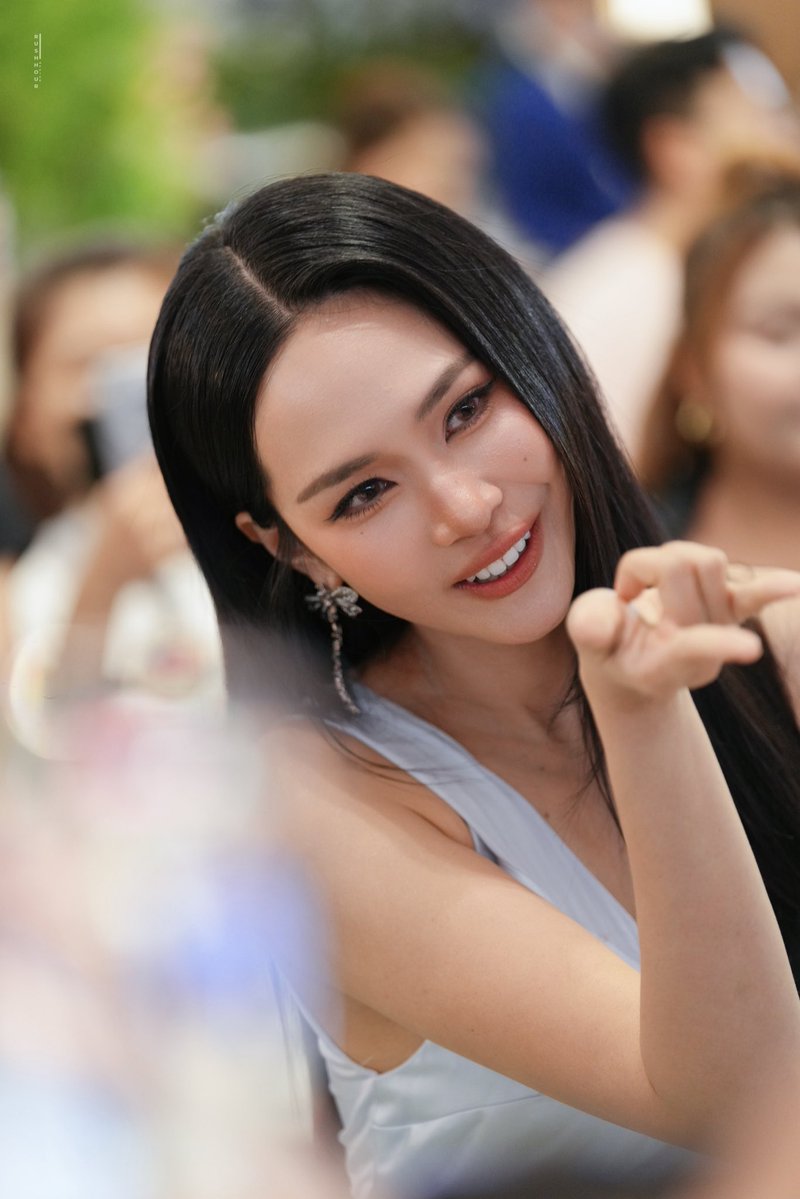 rushhour39's tweet photo. เป็นแก้วเป็นแสงมากกกกกก

PUINOONBINT DESTINY MOMENT  
#destinyclinicxPuinoonBint
#bintsireethorn https://t.co/MbvhilYxwa