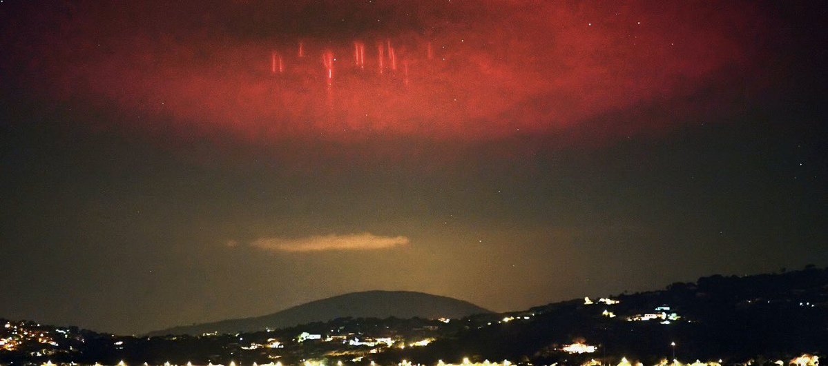 gregthesorcerer's tweet photo. A demonic rift has just split open over New Jersey https://t.co/EQaxz0RJHC