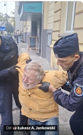 ArturHejne's tweet photo. Polska koalicji 13 grudnia. 
Każda władza mija. https://t.co/TA1P8Ol8D7