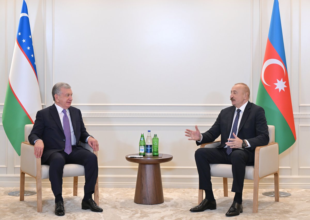 presidentaz's tweet photo. President Ilham Aliyev met with President of Uzbekistan.

https://t.co/hMqRiSmiMv https://t.co/pxrnutJE0Q