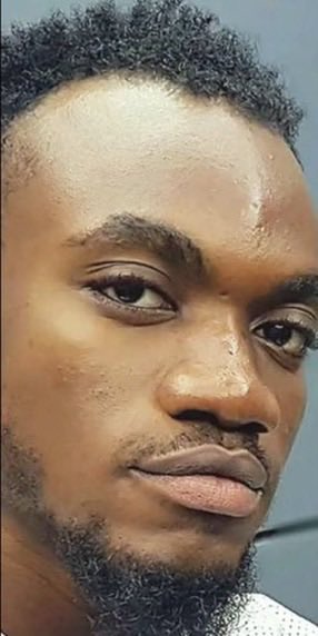 Ryconyyy's tweet photo. Underground artists should be aware of these frauds. Both of them steal people’s craft and pass it off as their own. Very talentless frauds 🤧 https://t.co/k4OAgDkOLW