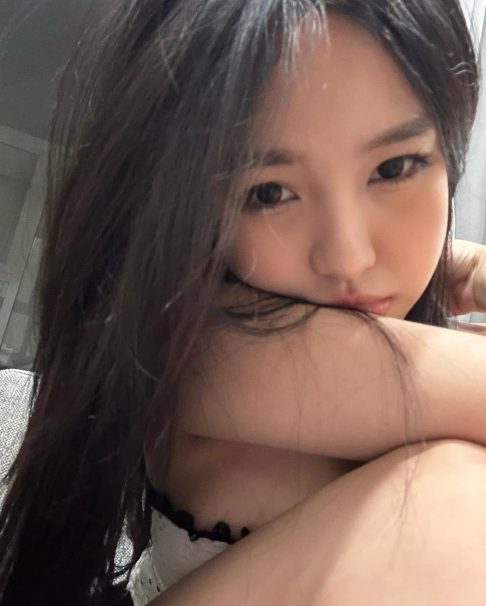 Dolinh9xx's tweet photo. Nếu được sở hữu em một hôm thì anh sẽ làm gì nè Nhắn tele em đi nè
https://t.co/WDzUrMTT57 https://t.co/OvHxhpJVP5