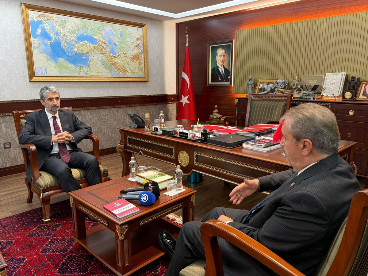 Mustafa_Destici's tweet photo. TÜSİAD Yönetim Kurulu Başkanı Sayın Ozan Diren ve Ankara İl Temsilcisi Sayın Barış Urhan Genel Merkezimizde bizleri ziyaret etti.

Ülkemizin ekonomik gündemi, iş dünyamızın beklentileri ve üretim hayatına ilişkin değerlendirmelerde bulunduğumuz nazik ziyaretleri için kendilerine teşekkür ediyor, çalışmalarında başarılar diliyorum.