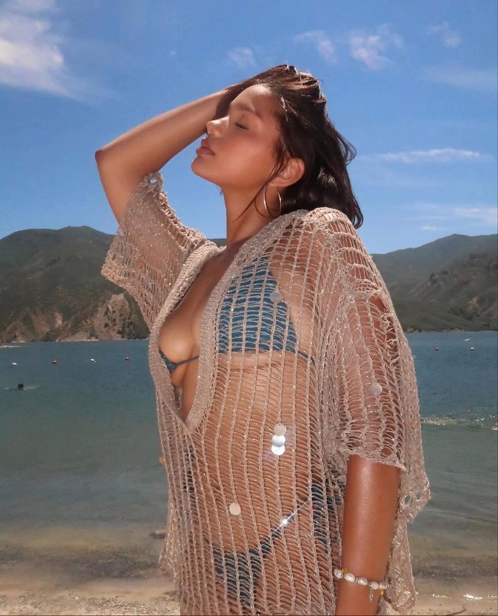 WickedWitch0107's tweet photo. day 3 of #25DaysOfMelanie
Some of my favorite bikinis on Mela 🩵 https://t.co/7Z8h7gXGWe