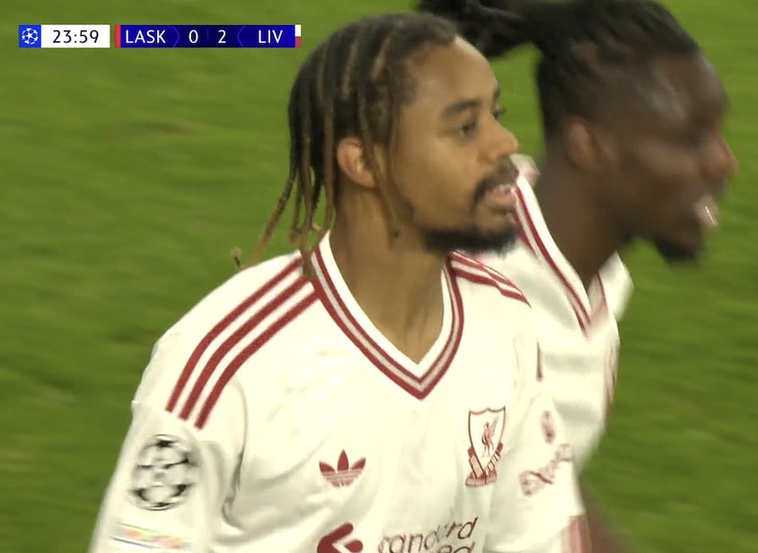 ActuFoot_'s tweet photo. 🚨🚨 PREMIER BUT POUR ARAUJO 🇺🇾 !

PREMIER BUT POUR BARCOLA 🇫🇷 !

LIVERPOOL PEUT COMPTER SUR SES RECRUES CE SOIR EN LIGUE DES CHAMPIONS !!! 🔥⚽️ https://t.co/J6rtAIkG62