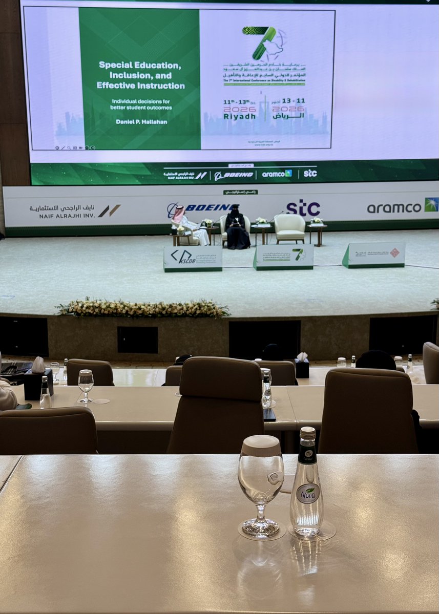 1trhl's tweet photo. تشرفت بتمثيل المملكة العربية السعودية وجامعة الملك سعود في المؤتمر الدولي السابع للإعاقة والتأهيل، برعاية كريمة من مقام خادم الحرمين الشريفين الملك سلمان بن عبدالعزيز آل سعود

كما تشرفت بمرافقة أصحاب السمو والمعالي وكبار الشخصيات خلال المؤتمر، واختُتمت مشاركتي بمرافقة صاحب السمو الملكي الأمير سلطان بن سلمان بن عبدالعزيز آل سعود في اليوم الختامي

رعاية ملكية، ومكانة عالمية 🇸🇦
