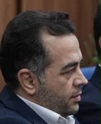 rokhatpetro's tweet photo. چطور یک کارمندی که ماهی ۱۳۰میلیون حقوق می‌گیرد خودرو ده میلیاردی در اختیار دارد؟ #سعید_گلپایگانی که با حمایت #مهدی_نقوی فاسد و دلقک مدیرعامل #سیروس_حامدی بعنوان مدیرحقوقی #پتروشیمی_مروارید منصوب شد از عوامل فساد آن شرکت است تویوتا کرولا بقیمت حیف و میل اموال سهامداران بدست آمده https://t.co/KGNnxQbei7