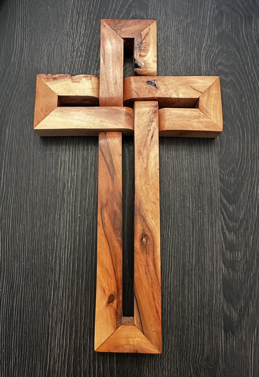AnchorWoodCo's tweet photo. This piece may be the most beautiful Infinity Cross that I’ve made yet.
It’s made from dogwood, which, legend says, is the wood that was used for the cross on which Jesus was crucified.

Special thanks to @Grizzly as always. https://t.co/Y0OBEmDcsF