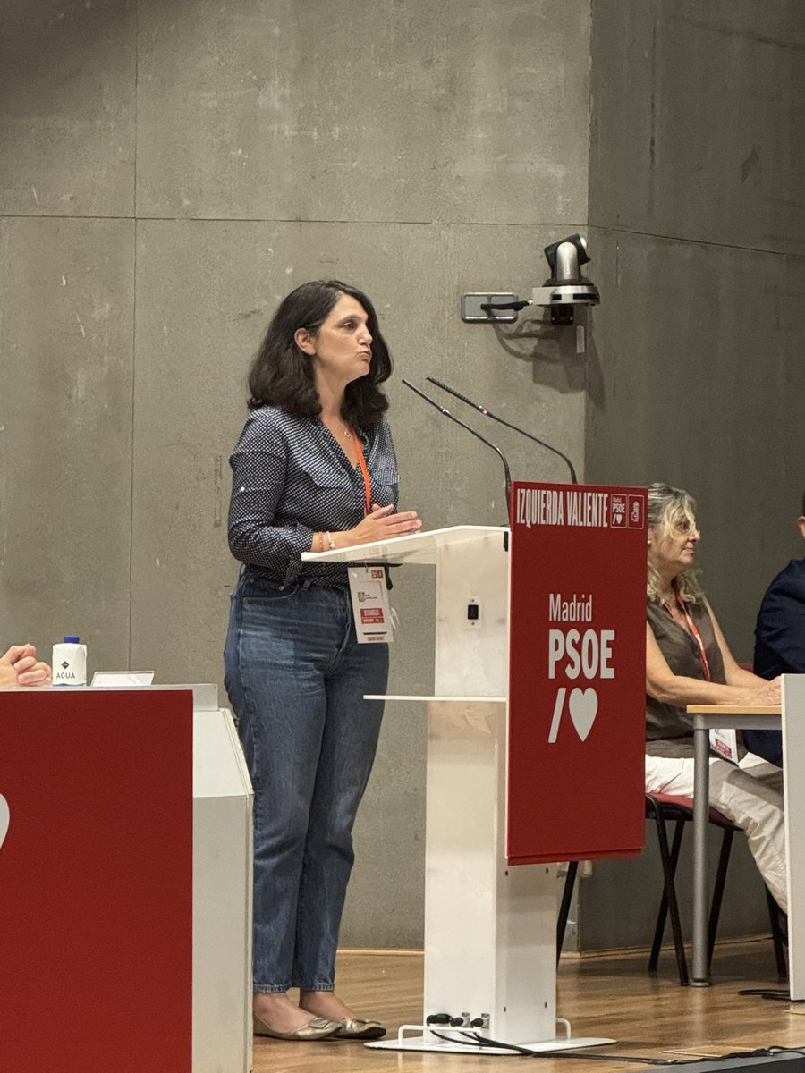 PSOEArganda's tweet photo. 🌹 Tarde de Comité Regional del @psoe_m en la que aprobamos las listas al Congreso y al Senado de cara al #29N

Un equipo y un proyecto que defiende el estado del bienestar, las pensiones, la igualdad, la paz, la justicia social y que se basa en LA FUERZA DE LA GENTE 💪🏻 https://t.co/C8HNZiGsXU
