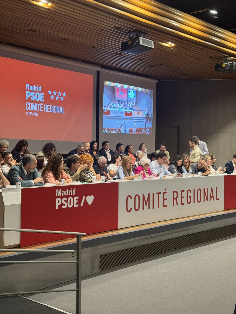 PSOEArganda's tweet photo. 🌹 Tarde de Comité Regional del @psoe_m en la que aprobamos las listas al Congreso y al Senado de cara al #29N

Un equipo y un proyecto que defiende el estado del bienestar, las pensiones, la igualdad, la paz, la justicia social y que se basa en LA FUERZA DE LA GENTE 💪🏻 https://t.co/C8HNZiGsXU