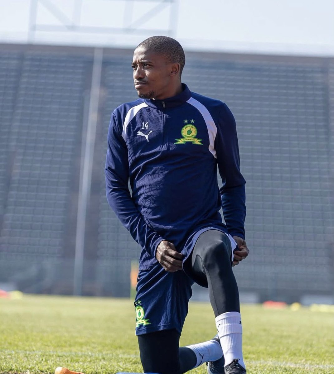 superjourno's tweet photo. 🚨 Miguel Cardoso confirms Monnapule Saleng’s return to training and a chance to impress. 

“A player we trust and trying to create a positive relationship to perform again.” 

📝 🔗 https://t.co/2haLVTVlfA https://t.co/p0UOG907dz