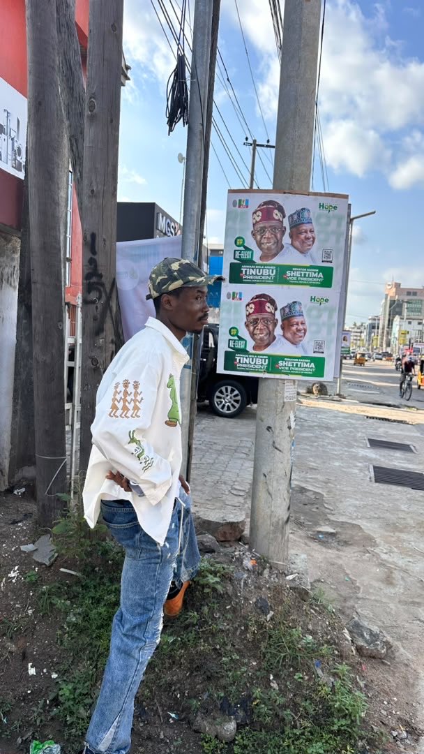 5starbarber_1's tweet photo. This TINUBU pr team really strong for lagos, the number 1 state in Nigeria. PO should do better this time abeg coz this same thing affected the last time. The PR shouldn’t just be online. https://t.co/XSMSMQzp9H