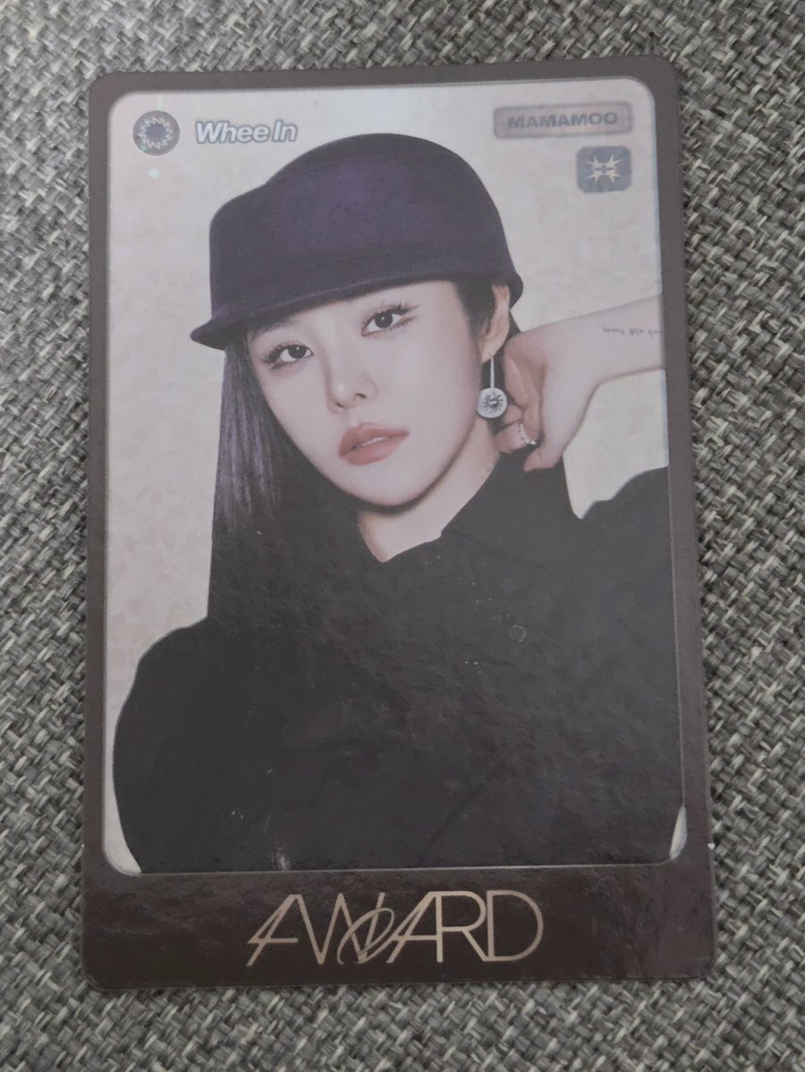 EllyTheMoo's tweet photo. (WTT) Limited trading cards

Have: Whee limited (Overseas pop-up store version, first pic) 
Want: Byul / Whee / Hyejin limited (Seoul version, second pic)

Can trade in Singapore, Tokyo concert, Taipei concert (and possible encore)

DM if interested in trading!

#MAMAMOO #마마무 https://t.co/seUTrGJBYg