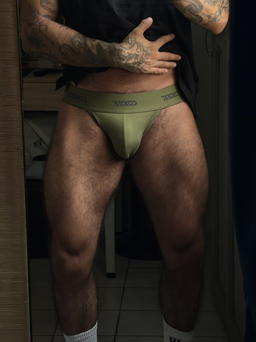 tarzatanic's tweet photo. today’s leg pump https://t.co/hguJtLxbco