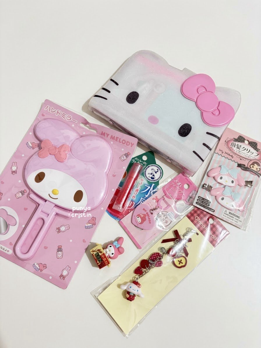 Crisxtin_'s tweet photo. binder hello kitty 💕 https://t.co/mJTPHQMhtQ