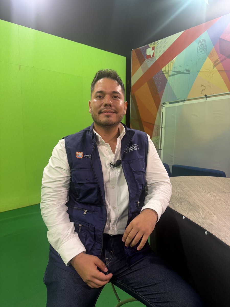 Debatestv's tweet photo. El invitado hoy 14 de octubre @canalunivalletv 6:30pm es Luis Jiménez, Subsecretario @DEconomicoCali 

Tema: ‘De Borondo Cali Somos Todos’ 

Véalo en Claro TV 104, Tigo TV 115, TDT TV 29 y YouTube: debates televisión @cogoernitz @heinarortizc https://t.co/7ewQY5HAbX