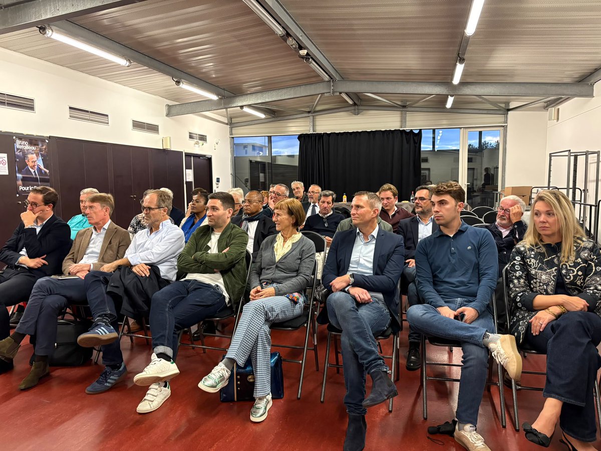 MathieuDelomier's tweet photo. [ LES REPUBLICAINS DE GIRONDE ]

Hier s’est tenu le comité départemental des @LRGironde , présidé par @Marc_Morin_ 

Au programme : présentation de l’organigramme de la Fédération, point sur les finances et préparation des prochaines actions.

#LesRepublicains33 #LesRepublicains https://t.co/hNl7kwiAt9