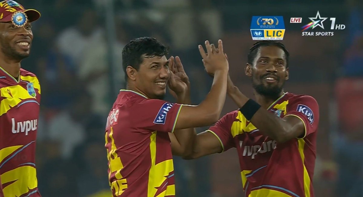 mufaddal_vohra's tweet photo. 🚨 WEST INDIES HAVE LEVELLED THE T20I SERIES IN HYDERABAD 2-2. 🚨 https://t.co/wFnMtaourU