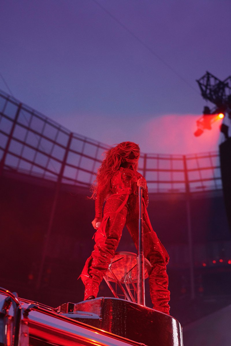 poisonhoneybee_'s tweet photo. BEYONCÉ 4K https://t.co/xfs0xmG6Gw