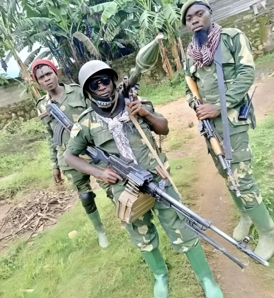 Newsupdateer's tweet photo. Il est indiqué que le village de #Kitavu, sur les rives du lac Kivu aurait été repris par les #Wazalendo après le délogement rebelles #M23 - #FRN aux côtés des #RDF Forces de Défense Rwandaises. Les Wazalendo avancent vers #Shasha dans le territoire de Masisi au Nord-Kivu. https://t.co/Jbv8zuG2Qo