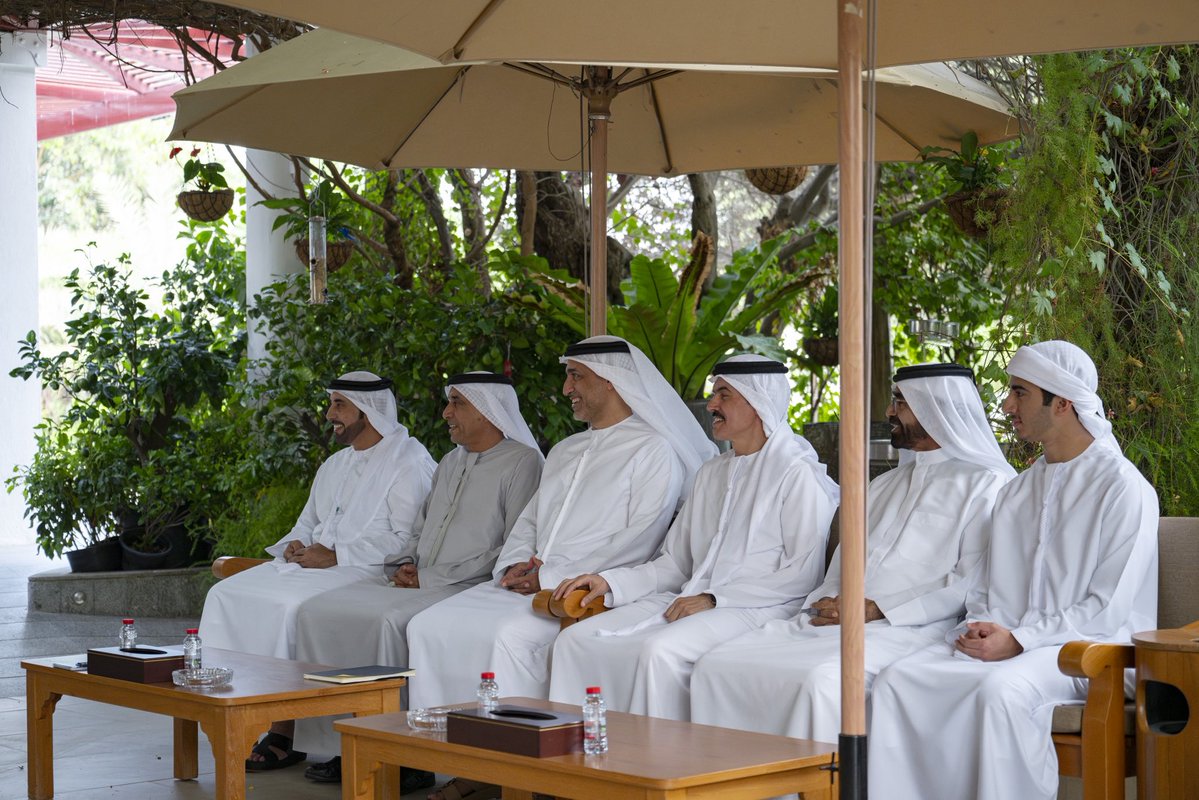 MansourBinZayed's tweet photo. Meeting His Highness Sheikh Mohammed bin Rashid Al Maktoum is always a special occasion, rich in meaning. His insight reflects wisdom, his experience imparts lessons, and his vision sparks ambition and inspiration. We share a love for our nation, a resolve to advance it, and a dedication to ensuring a thriving future for our people.
