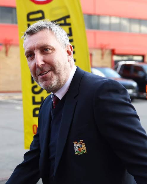 arinzechukwuab1's tweet photo. 🚨 JASON WILCOX HITS BACK AT LISANDRO MARTÍNEZ COMMENT! 🔴

Jason Wilcox 🗣️
“Martínez’s frustration is understandable, but his behaviour was unprofessional and may have consequences.

We might not have signed every player he wanted, but Manchester United will not abandon its transfer strategy to satisfy individual demands.

We have a plan. We want players who fit our project, not signings made just for the sake of it.

NO PLAYER IS BIGGER THAN MANCHESTER UNITED!

If Martínez has concerns, he should raise them professionally. We are building a team to win trophies, and that requires discipline, unity and respect.