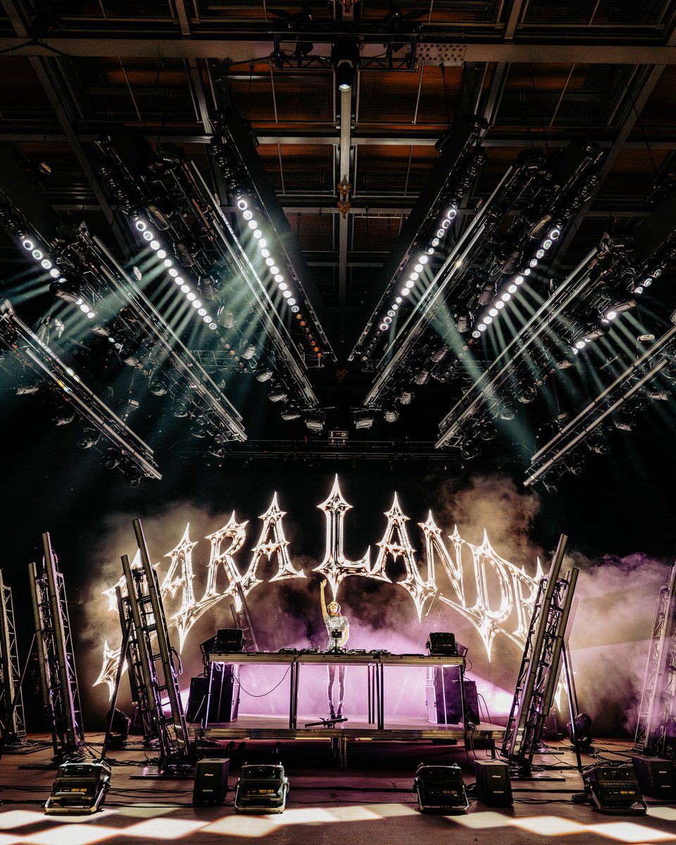 TheFactory93's tweet photo. Last Saturday, @saralandrydj made her @redrocksco debut, &amp; we’re still processing the experience 🖤 @pendulum (DJ set), Supergloss &amp; Lorely Mur joined the journey, moving across a spectrum of techno, bass, acid &amp; more to soundtrack a setting just as breathtaking as the music. https://t.co/RDOQKGmMgm