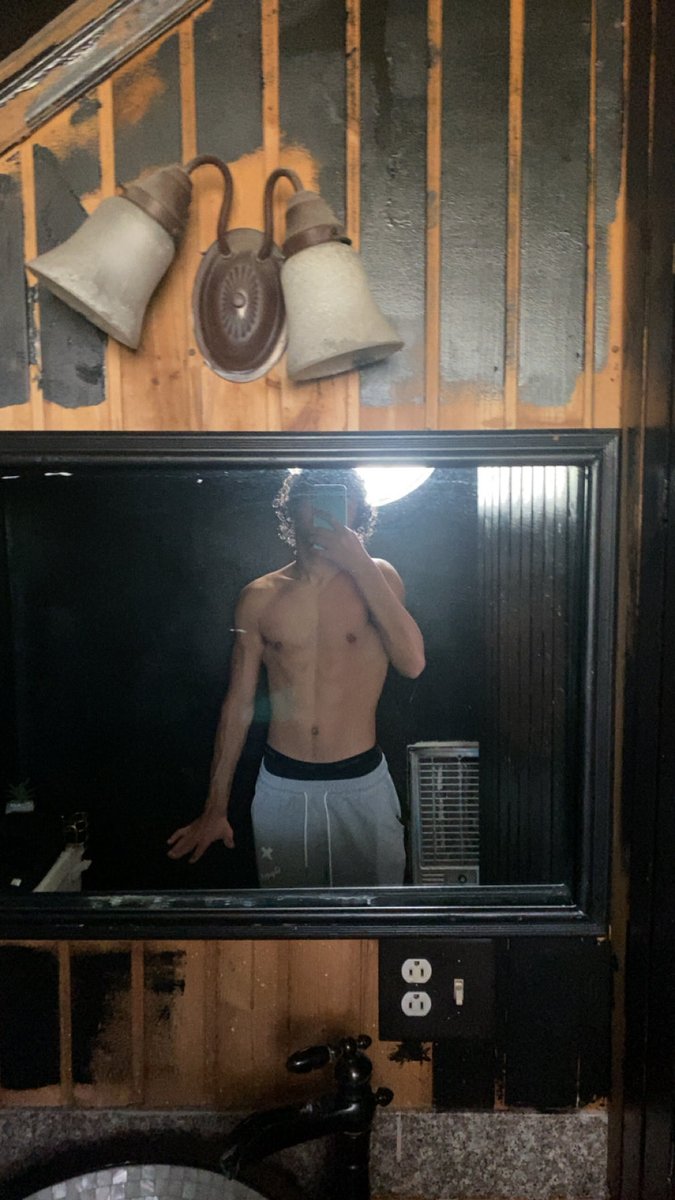 7VENYRPF's tweet photo. @SpooofyX @Wettables @JeffTheMVP This me too do yo research an add me on da gram @7VEN YRPF TY FOR THE SUPPORT bum https://t.co/mbll8xX0hn