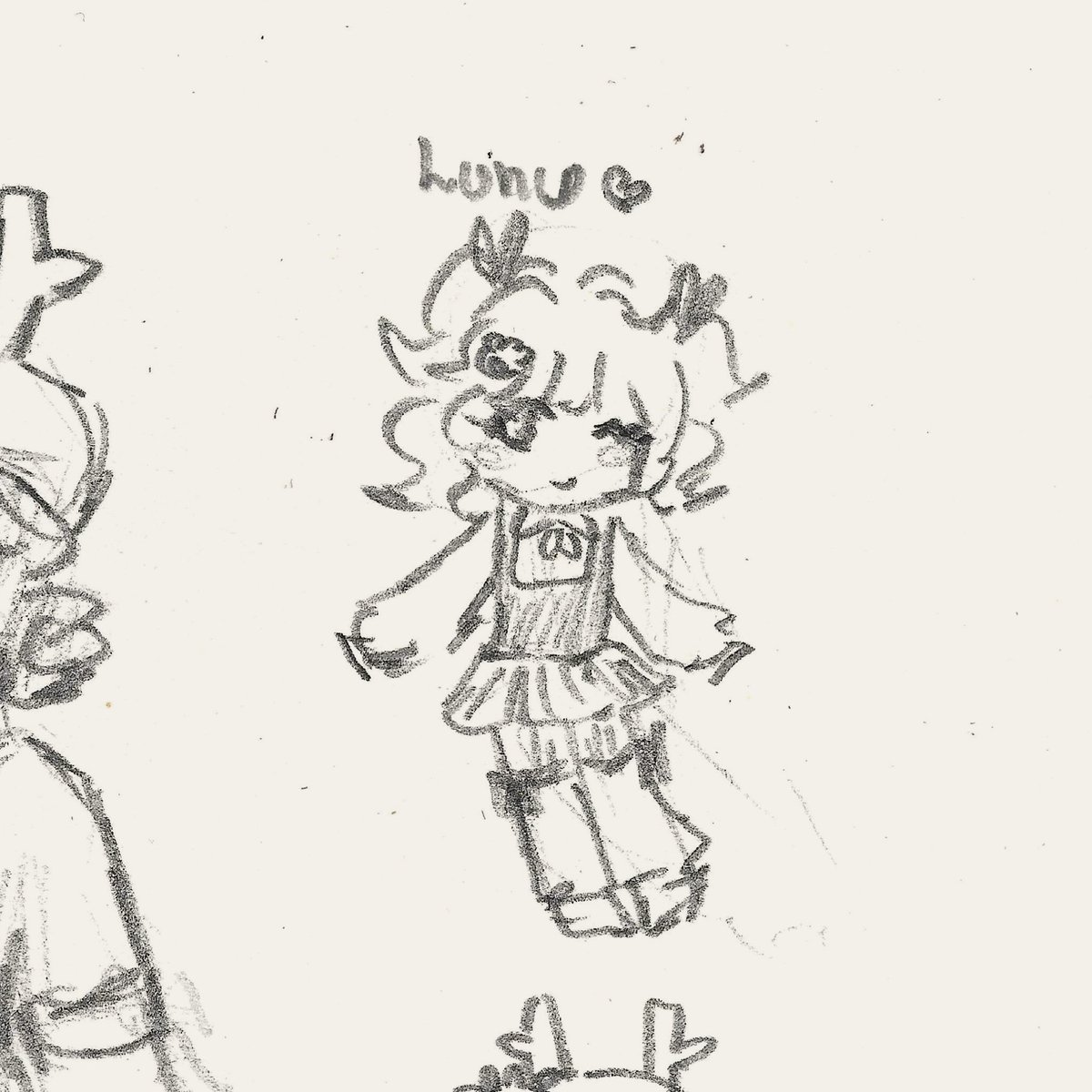LunuDoll's tweet photo. dibujito de hoy siii es mi avatar de roblox y su variante navideña, si hay errores es porque no encontraba mi borrador 😔 tengo que decir el lápiz 3b es re suave amoo #traditionalart #robloxart #sketchbook https://t.co/niXV2KR5rP