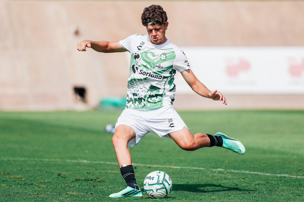 betoruizg's tweet photo. 🚨 GIVEAWAY GUERRERO 🚨

¡Te regalamos boletos para el @ClubSantos vs #Querétaro!

1️⃣ Sigue a @calientesports y a mí 📲
2️⃣ Dale 🔁 y ❤️
3️⃣ Comenta tu pronóstico del partido y el hashtag #MásAcciónMásDiversión

¡SERÁN DOS PASES DOBLES!

¡Anunciaremos a los ganadores el próximo viernes 16 a las 12:00 horas.