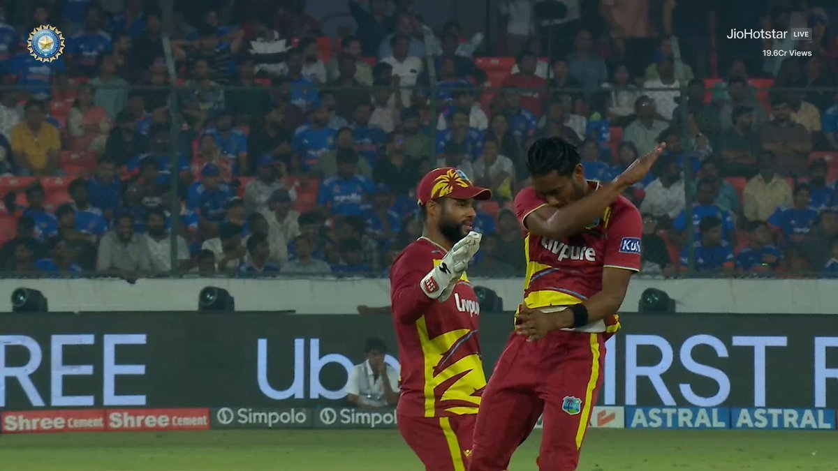 Aman_cricket07's tweet photo. India won the 1st match.
West Indies won the 2nd match.
India won the 3rd match.
West Indies won the 4th match.

A PEAK T20I SERIES 🥶 Shai Hope, The hero of West Indies, We are witnessing greatness.

#ShaiHope #INDvsWI #T20I #ShreyasIyer https://t.co/jOU4bz3DaS