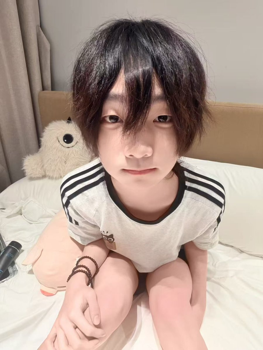 xiaodan158578's tweet photo. 我只是一个很反差，喜欢哥哥的小男孩 #奶狗 #正太 https://t.co/2NsvcqsxtW