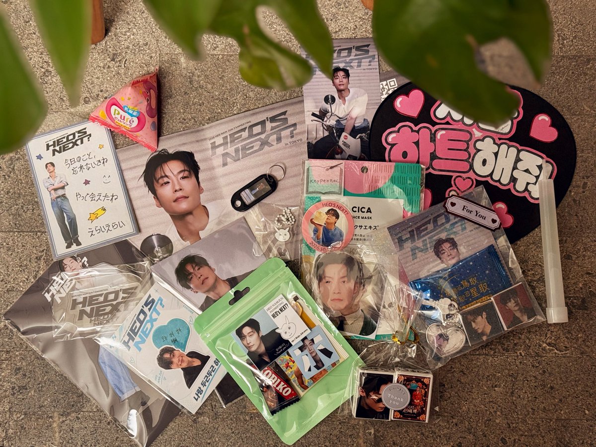 keypen2's tweet photo. 超個人的備忘録📝
初めて俳優のFCに入り、初ソンムルを作ってとっても素敵な方々と交換できて、ドレスコードシルバー🩶で慌てて用意した衣装を旦那に「鎖かたびら」と名づけられ、息子（5歳）には「お母さん戦いに行ったの？血は出てないかな」と心配された、とっても幸せな日。2026年10月12日🩵 https://t.co/2J3iB7OJuv
