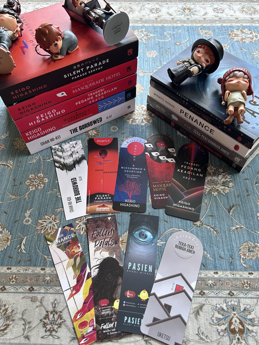 snoopywooreads's tweet photo. 🗣️ : I hate your taste in books. 
🙋🏻‍♀️ : DON’T CARE, I LOVE CTM BOOKS

GUYS PLEASE REKOMENDASIIN AKU BUKU CTM YG SERU DONGGG😵‍💫. BOLEH ENGLISH, TERJEMAHAN ATAUPUN LOKAL😋

BTW PENGEN KOLEKSI SEMUA BUKU KEIGO HIGASHINO YG UDAH DITERJEMAHIN😭 https://t.co/sJsj8Rmd2s